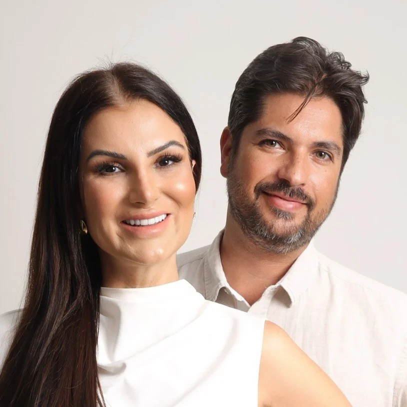 Dra. Andrea Gentil ao lado do Dr. Marcelo Macedo